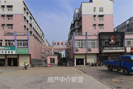 朝阳花苑，九楼，145平，精装套三双卫，带车位副房，